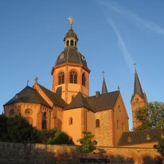 Einhardbasilika